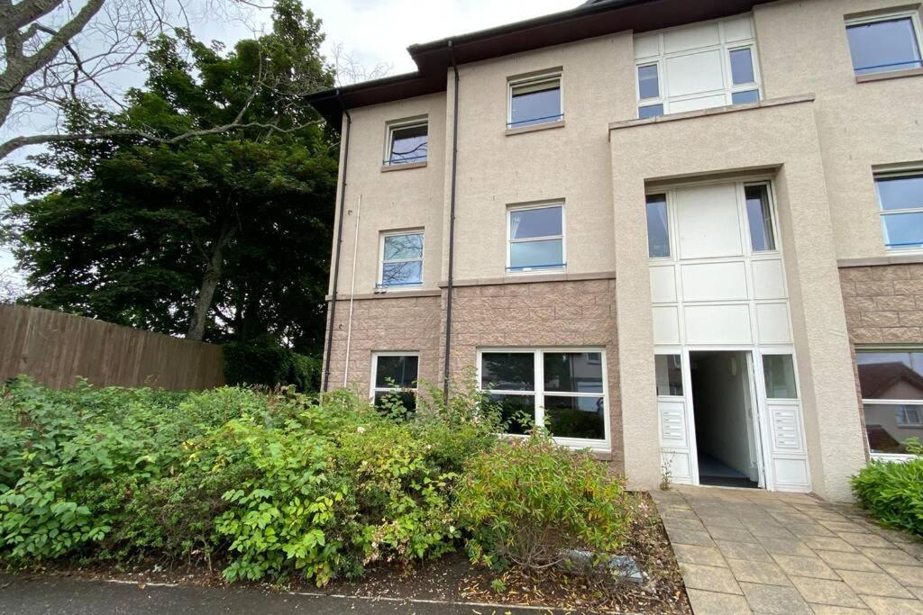 Peter Pan Apartment In The Heart Of Inverness Dalneigh Eksteriør bilde